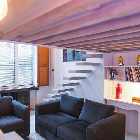 Artist's Mini Loft - Marais Normandie Paris
