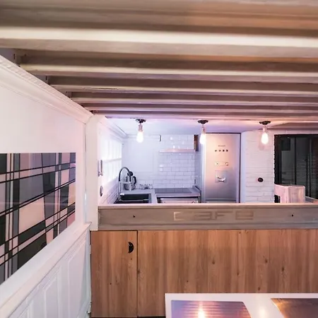 Artist's Mini Loft - Marais Normandie